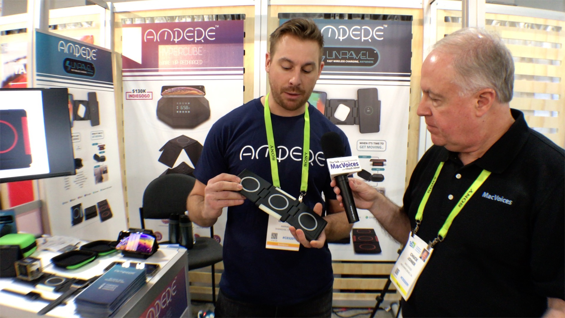 MacVoices #19041: CES – Ampere Demos Their Three-Device Charging Pad, Unravel