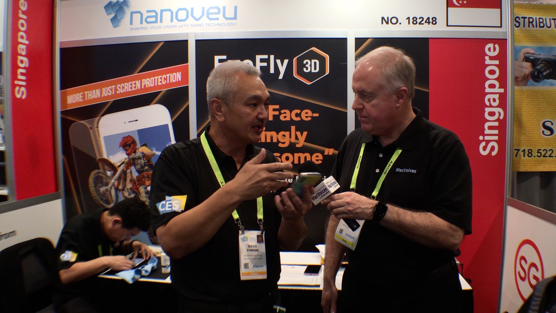 MacVoices #19075: CES – Nanoveu’s EyeFly3D Delivers 3D On The iPhone Without Glasses