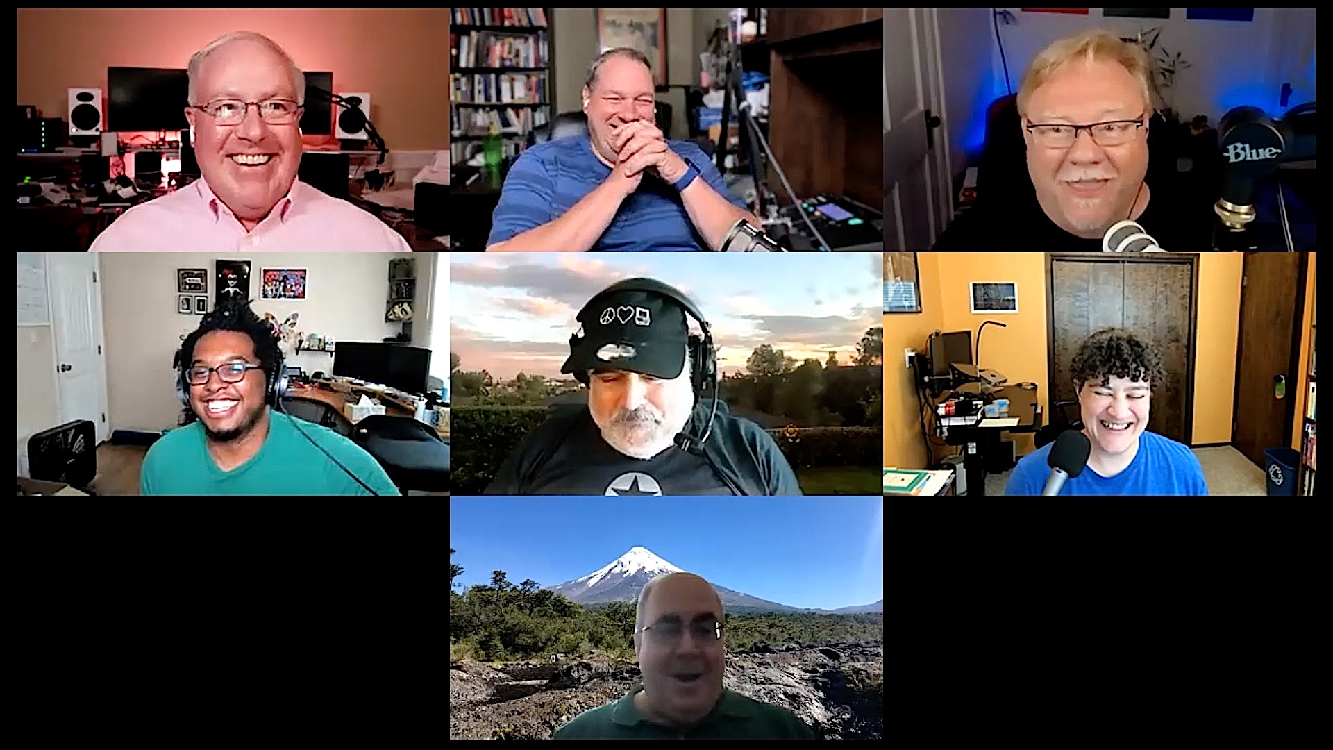 MacVoices #21148: MacVoices Live! – Big Monitors, Multiple Monitors, and Productivity (1)