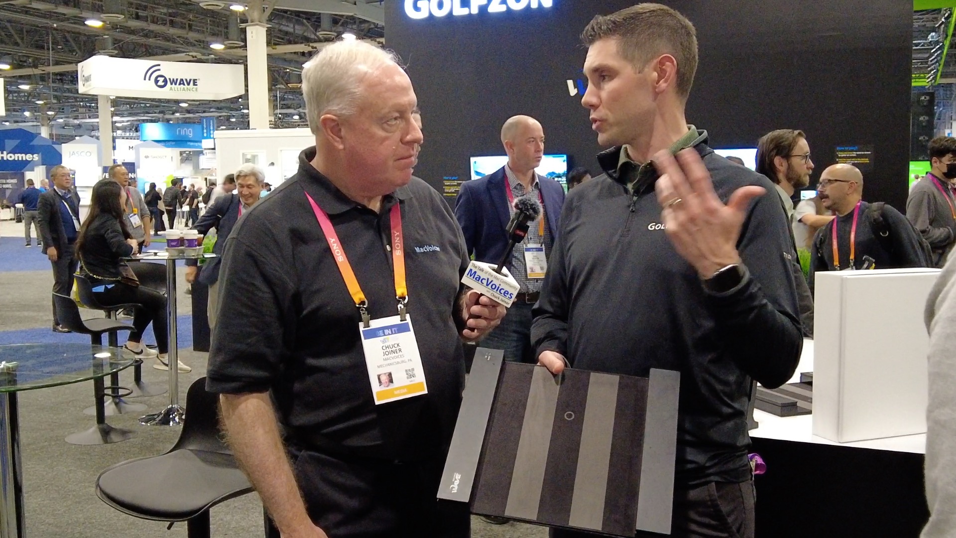 MacVoices #23047: CES – Golfzon Shows Off A Commercial Golf Swing Analyzer and Simulator